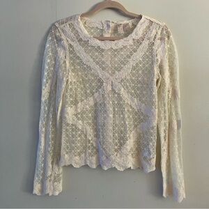 H&M divided Lace Crochet Embroidered Diamond Pattern Button back Blouse Top 4